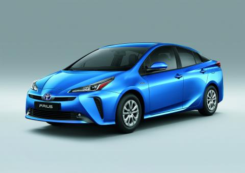 Prius 2019: Toyota’s Flagship Hybrid Electric Vehicle Gets Sharper Look